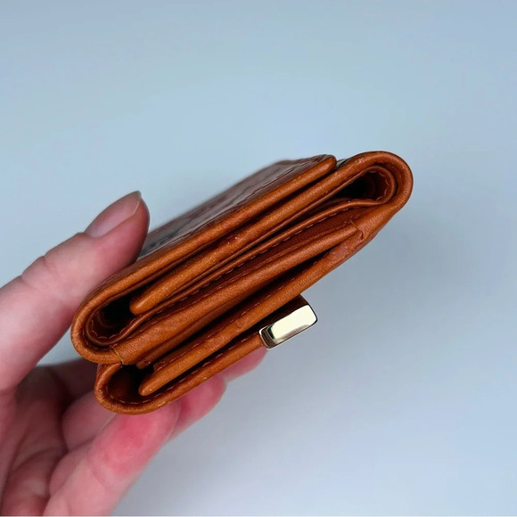 Gucci Guccissima Orange Wallet - Picture 4 of 9